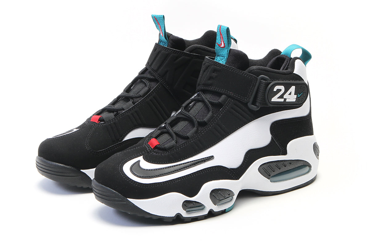 Nike - Air Griffey Max 1
Style # DD8558-100
Color : White / Black / Fresh Water