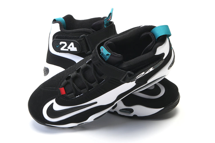 Nike - Air Griffey Max 1
Style # DD8558-100
Color : White / Black / Fresh Water