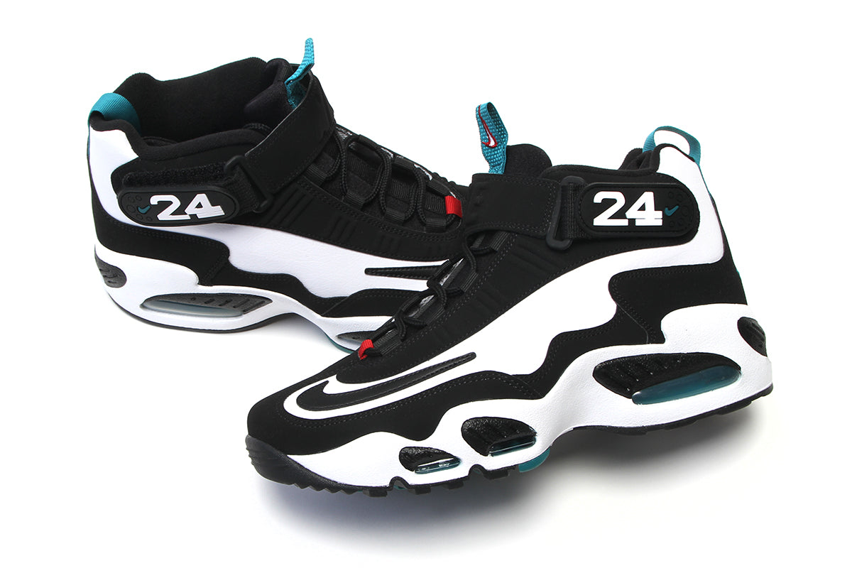 Nike - Air Griffey Max 1
Style # DD8558-100
Color : White / Black / Fresh Water