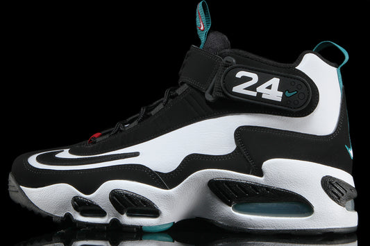 Nike - Air Griffey Max 1
Style # DD8558-100
Color : White / Black / Fresh Water