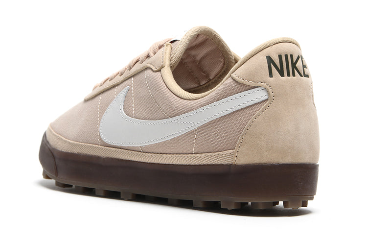 Nike - Astrograbber
Style # IO9281-202
Color : Linen / Medium Olive / Sail / Gum Dark Brown