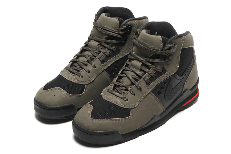 Nike - Baltoro
Style # IO4556-200
Color : Olive Khaki / Black / University Red