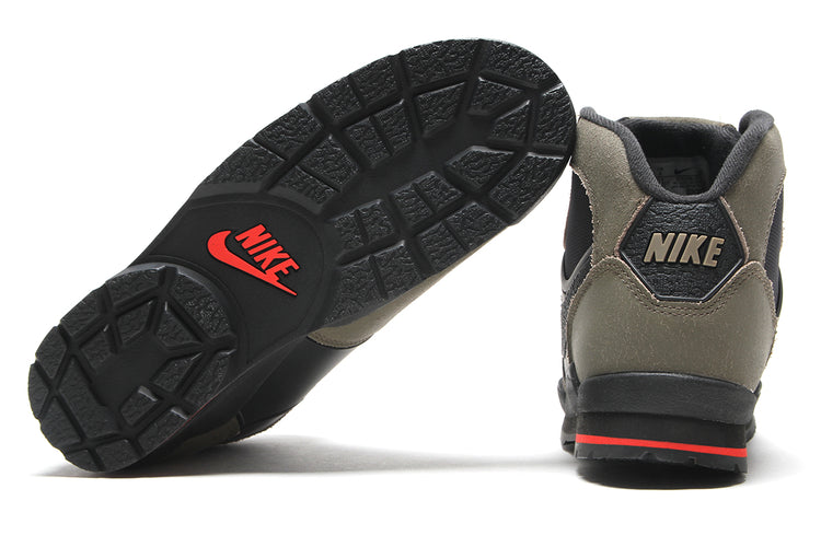 Nike - Baltoro
Style # IO4556-200
Color : Olive Khaki / Black / University Red