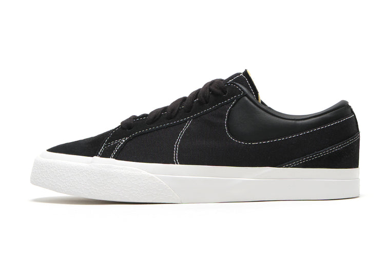 Nike - Blazy
Style # IM2523-001
Color : Black / Black / Sail / White
