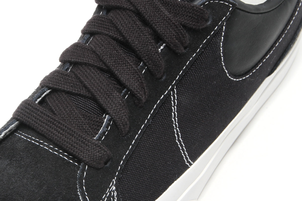Nike - Blazy
Style # IM2523-001
Color : Black / Black / Sail / White