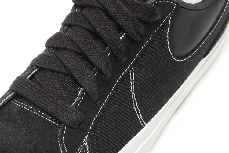 Nike - Blazy
Style # IM2523-001
Color : Black / Black / Sail / White