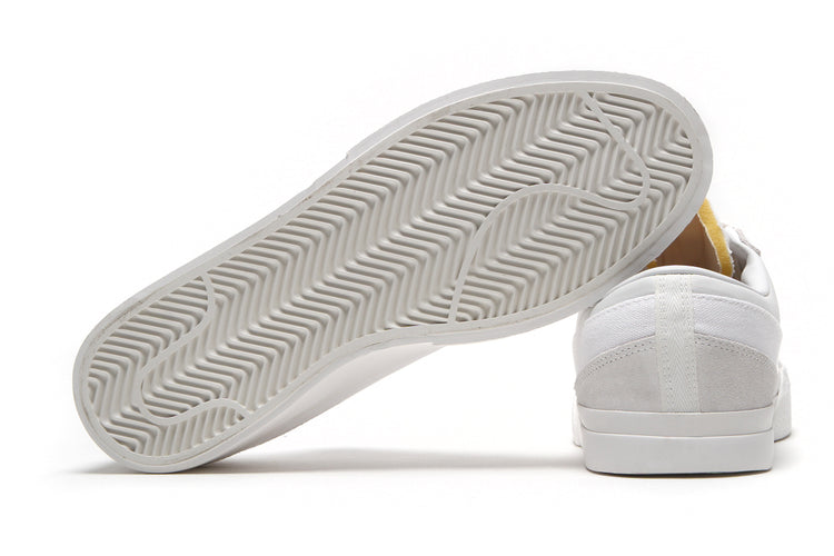 Nike - Blazy
Style # IM2523-100
Color : White / Summit White / Sail