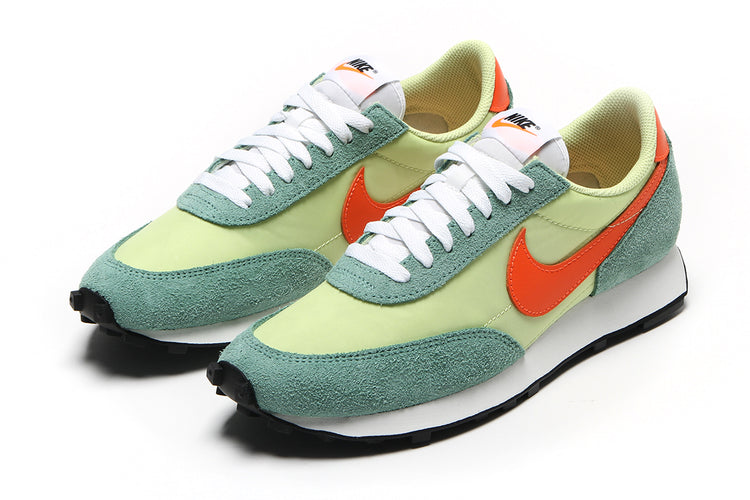 Nike - Daybreak SP
Style # BV7725-300
Color : Limelight / Electro Orange / Healing Jade