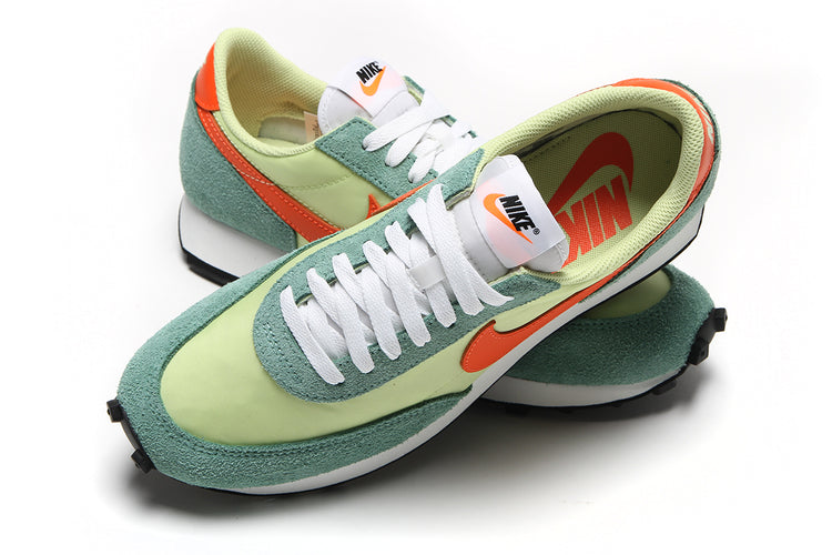Nike - Daybreak SP
Style # BV7725-300
Color : Limelight / Electro Orange / Healing Jade