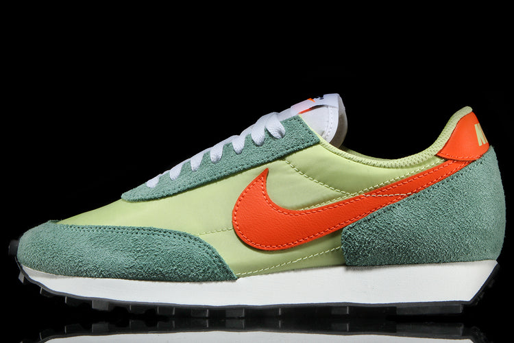 Nike - Daybreak SP
Style # BV7725-300
Color : Limelight / Electro Orange / Healing Jade