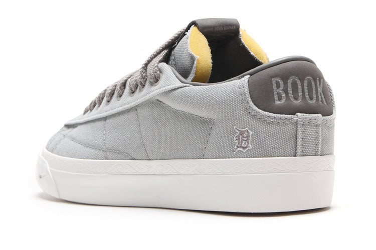 Nike - Blazer Low x Devin Booker
Style # HQ2054-001
Color : Pearl Grey / Sport Grey / Phantom