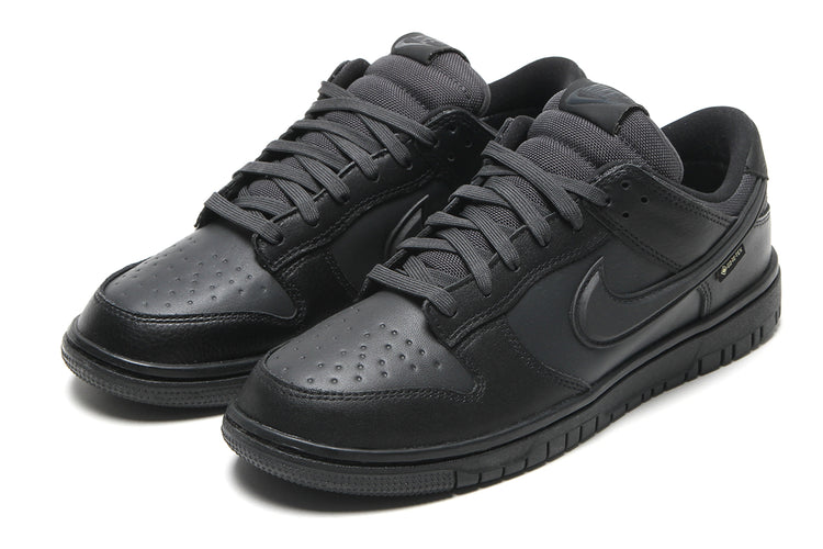 Nike - Dunk Low GTX
Style # HQ2053-001
Color : Black / Off Noir / Anthracite