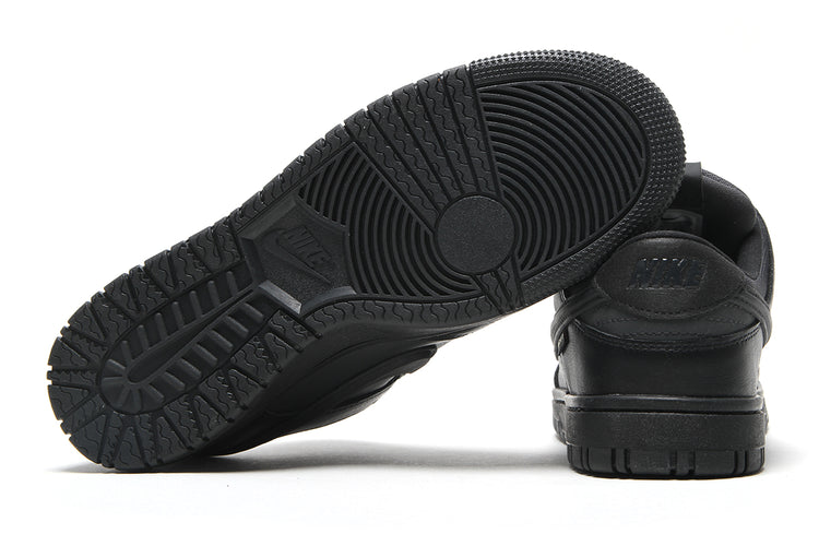 Nike - Dunk Low GTX
Style # HQ2053-001
Color : Black / Off Noir / Anthracite