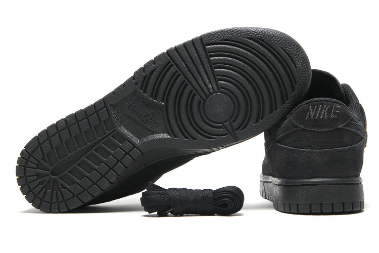 Nike - Dunk Low Retro SE
Style # IB6651-001
Color : Black / Black