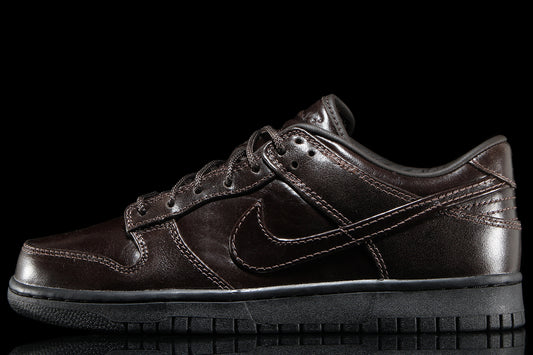 Nike - Dunk Low Retro Premium
Style # IQ3342-200
Color : Classic Brown / Black