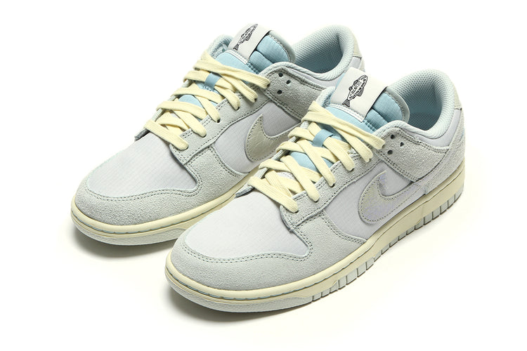 Nike Dunk Low Retro SE Photon Dust  Light Silver