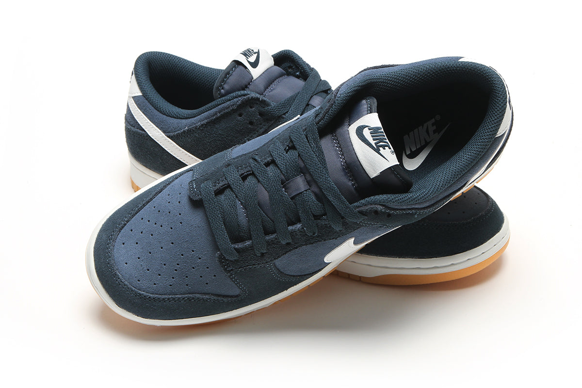 Nike | Dunk Low Retro SE
Style # HQ1931-400
Color : Armory Navy / Summit White / Monsoon Blue