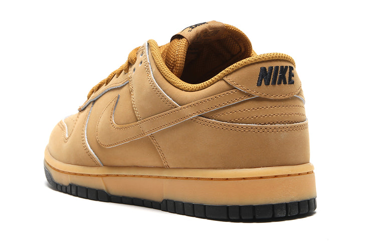 Nike | Dunk Low Retro SE
Style # HQ1932-700
Color : Wheat / Gum Yellow / Black