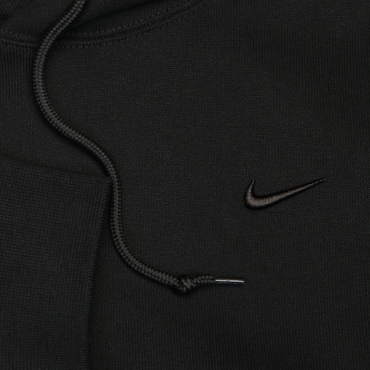 Nike - Energy Fleece Hoodie
Style # IO8747-010
Color : Black