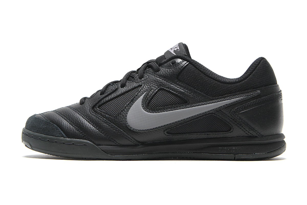 Nike - Gato
Style # HQ6019-004
Color : Black / Pencil Point / Anthracite