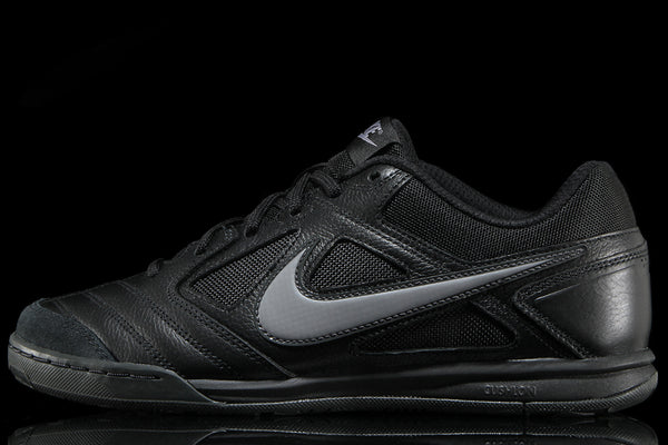 nikegatoblackpencilpointwhite_
