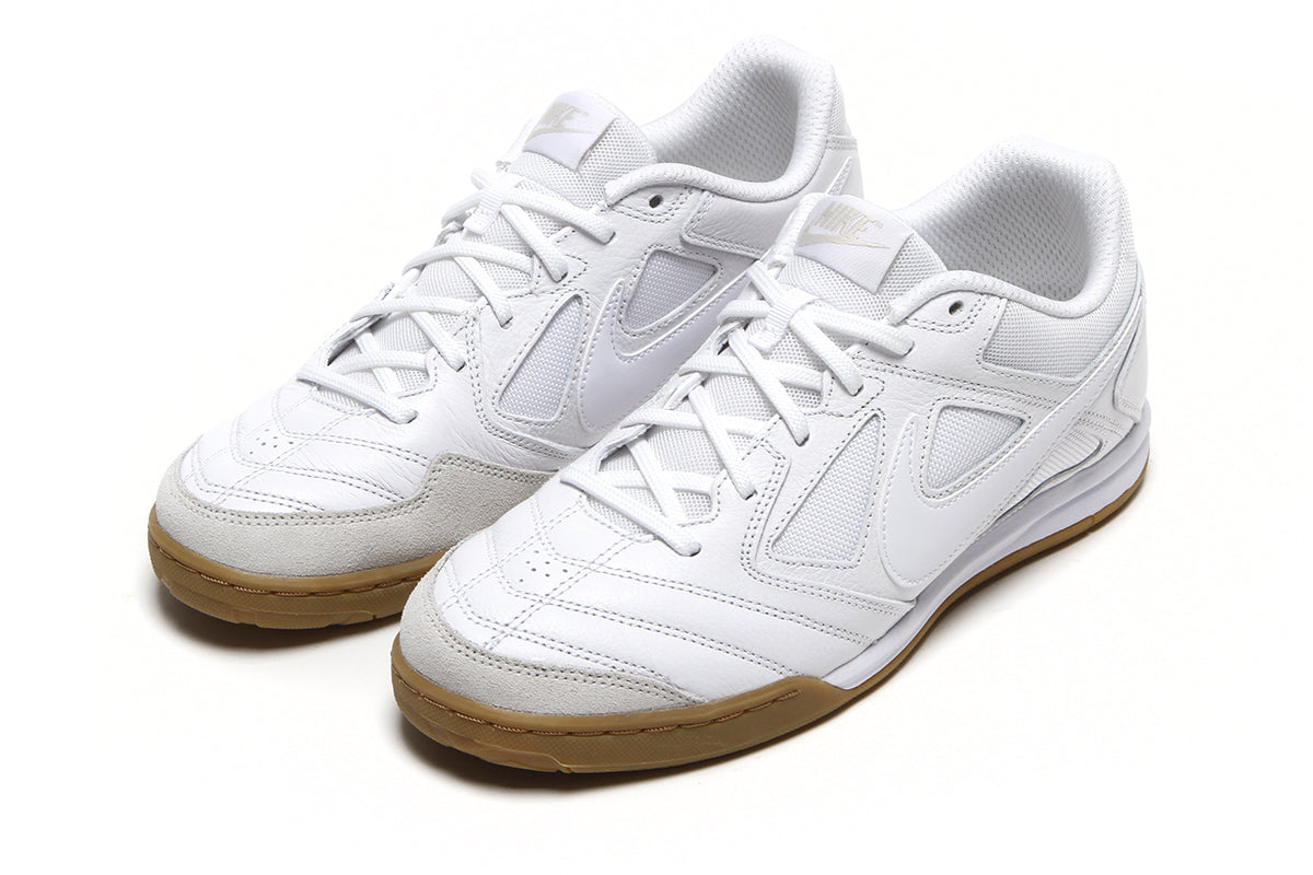 Nike | Gato
Style # HQ6019-100
Color : White / Gum Light Brown