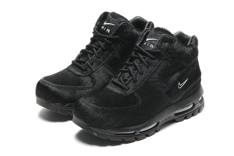 Nike - Air Max Goadome
Style # IO4635-001
Color : Black