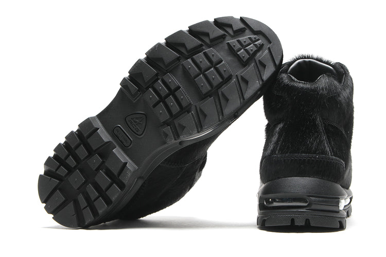 Nike - Air Max Goadome
Style # IO4635-001
Color : Black