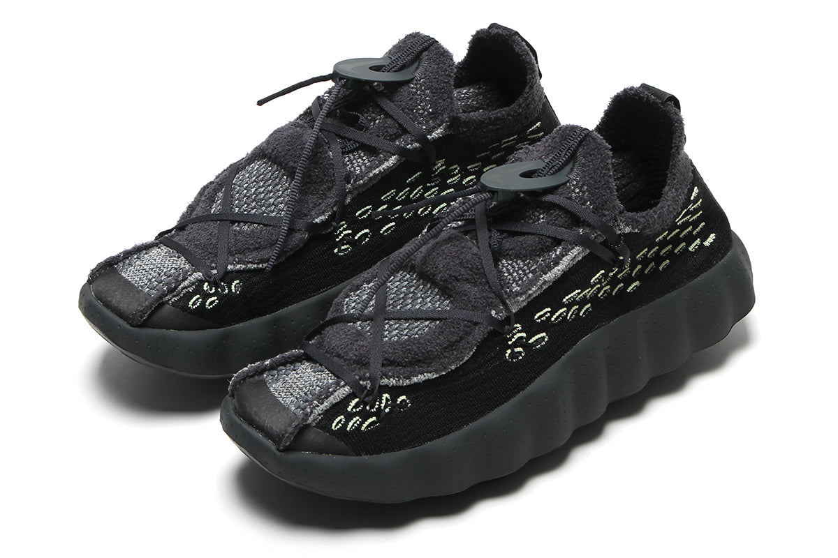 Nike - Mind 002 Flyknit
Style # IR2176-002
Color : Black / DK Smoke Grey / Anthracite