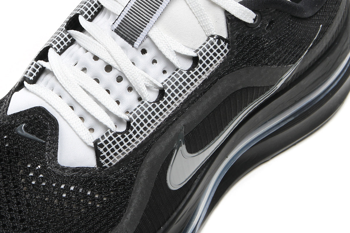 Nike - Pegasus Premium SP
Style # IH4369-001
Color : Black / Metallic Silver / White