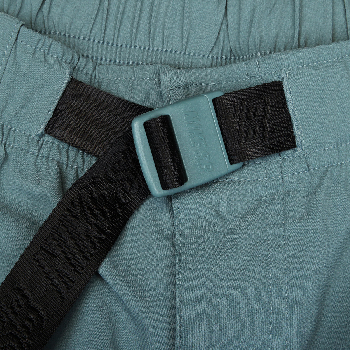 Nike SB - 9er Skate Shorts
Style # IF1096-382
Color : Mineral Slate / White