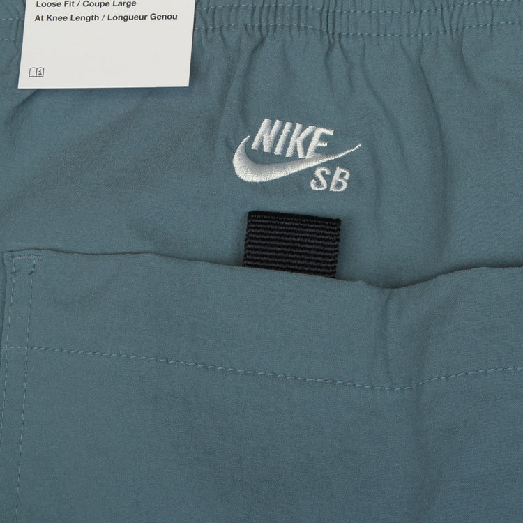 Nike SB - 9er Skate Shorts
Style # IF1096-382
Color : Mineral Slate / White