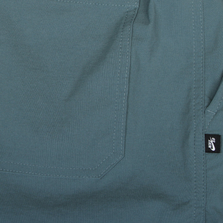 Nike SB - 9er Skate Shorts
Style # IF1096-382
Color : Mineral Slate / White