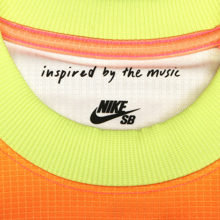 Nike SB - FC Pack Jersey
Style # IQ6594-645
Color : Hyper Pink