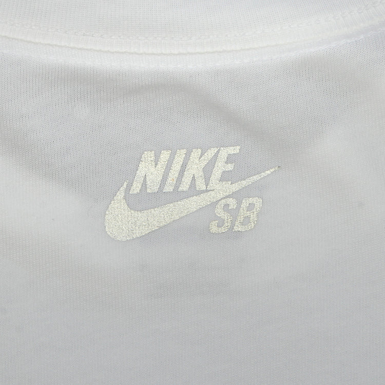 Nike SB - AF1 Yuto T-Shirt
Style # IM4432-100
Color : White