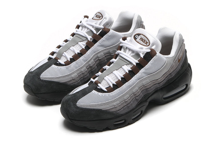 Nike SB - SB Air Max 95
Style # HF7545-002
Color : Black / Cacao Wow / Anthracite / LT Graphite