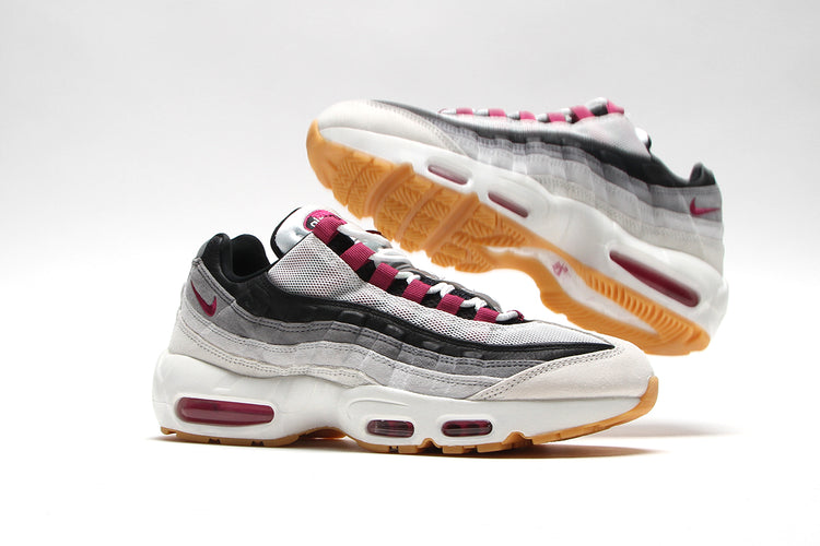 Nike SB - SB Air Max 95
Style # HF7545-100
Color : Summit White / Cactus Flower / Photon Dust