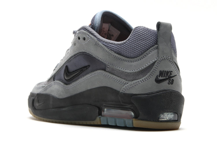 Nike SB - Air Max Ishod
Style # HJ4299-001
Color : Cool Grey / Black