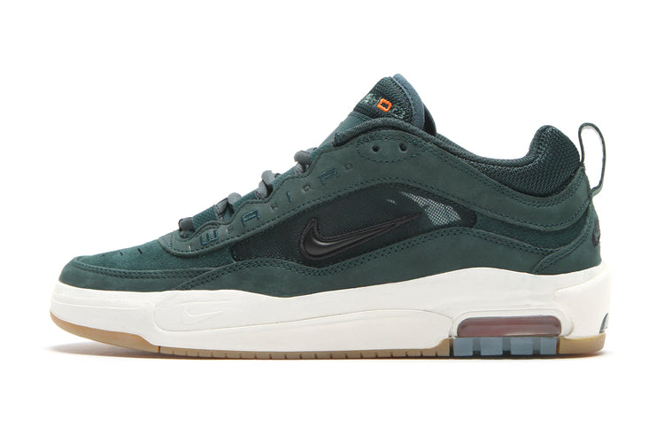 Nike SB - Air Max Ishod
Style # HJ4299-300
Color : Deep Fir / Black / Fir / Sail