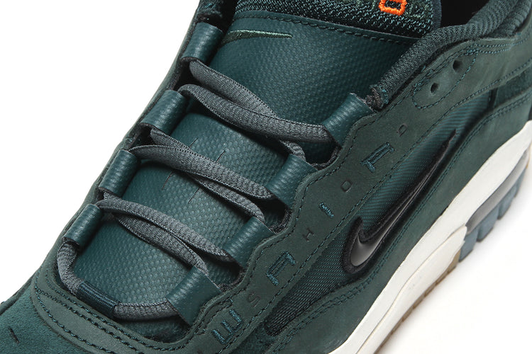 Nike SB - Air Max Ishod
Style # HJ4299-300
Color : Deep Fir / Black / Fir / Sail