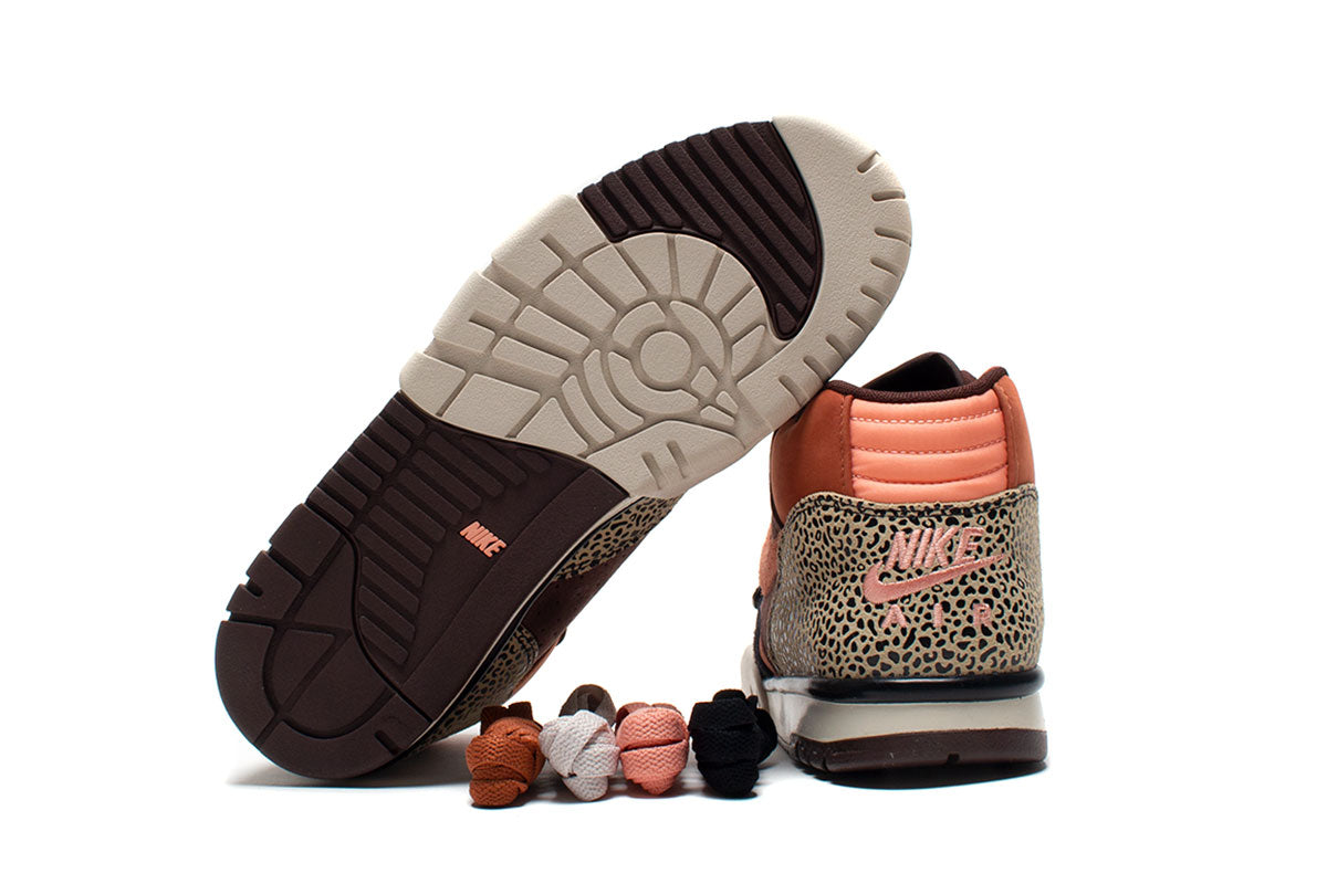 Nike SB - Air Trainer 1 x Arts-Rec
Style # IF0501-200
Color : Limestone / Pink Quartz / Earth / Dusty Peach
