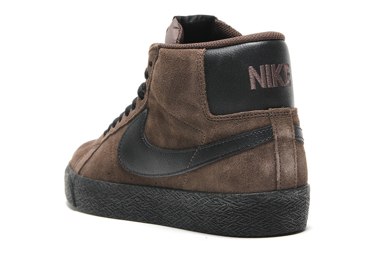 Nike SB - Zoom Blazer Mid
Style # FD0731-201
Color : Baroque Brown / Black