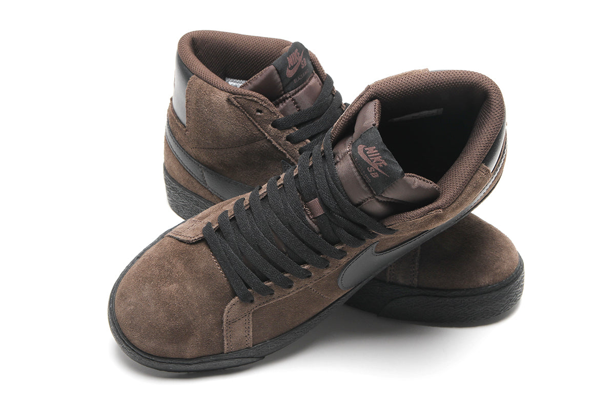 Nike SB - Zoom Blazer Mid
Style # FD0731-201
Color : Baroque Brown / Black
