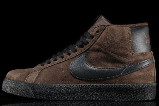 Nike SB - Zoom Blazer Mid
Style # FD0731-201
Color : Baroque Brown / Black