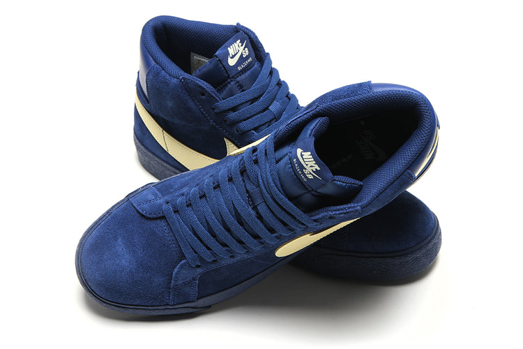 Nike SB - Zoom Blazer Mid
Style # IO0667-400
Color : Coastal Blue / Pale Yellow