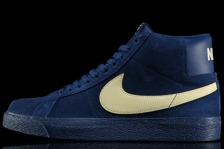 Nike SB - Zoom Blazer Mid
Style # IO0667-400
Color : Coastal Blue / Pale Yellow