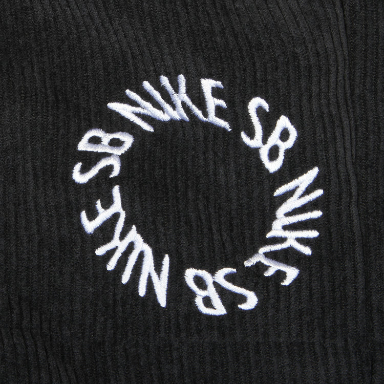 Nike SB - Corduroy Skate Shorts
Style # II4426-010
Color : Black / White