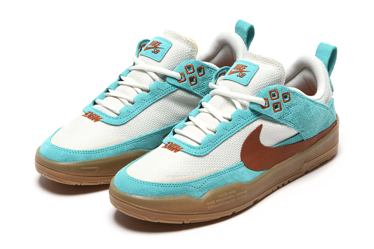 Nike SB | Day One Green Frost / Dark Russet / Phantom