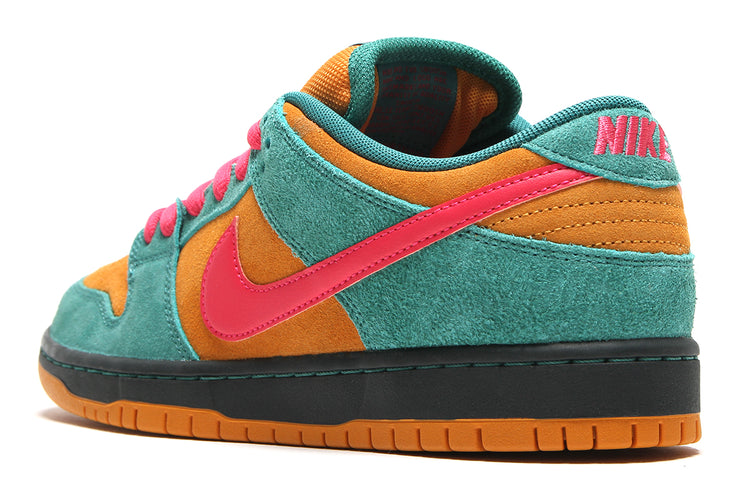Nike SB - Dunk Low Pro
Style # HQ1625-301
Color : Green Noise / Watermelon / Light Curry