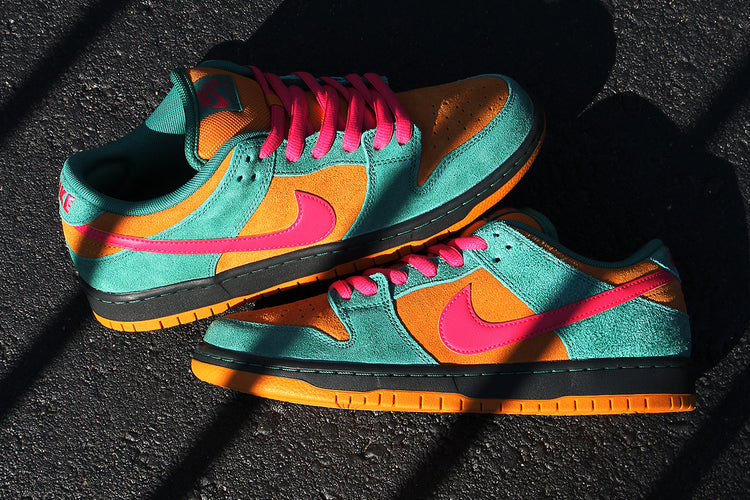 Nike SB - Dunk Low Pro
Style # HQ1625-301
Color : Green Noise / Watermelon / Light Curry
